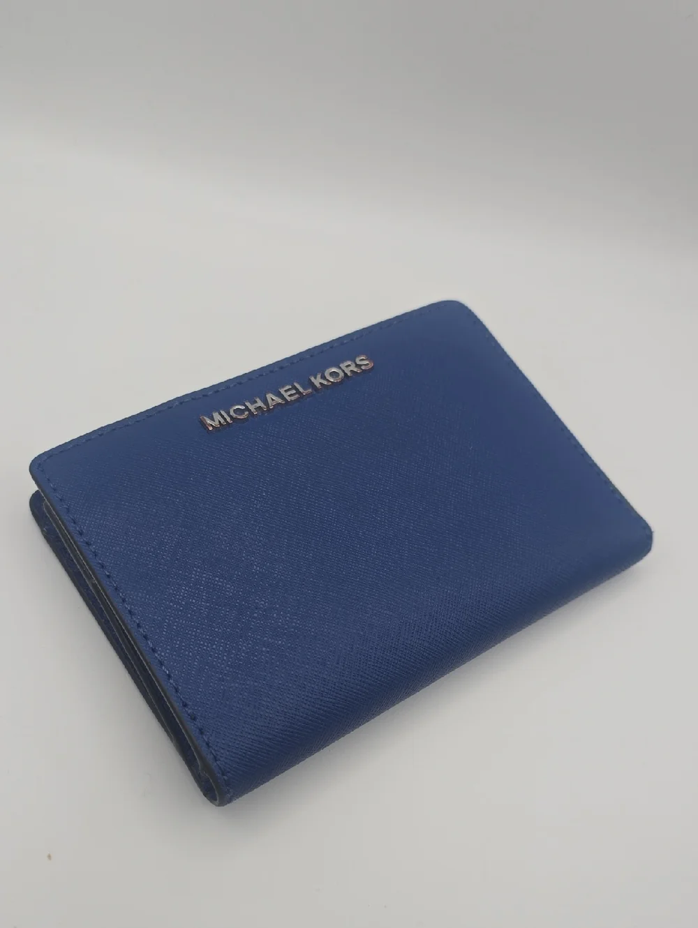 Michael Kors Dark Navy Saffiano Leather Compact Wallet W Silver Hardware(EUC) ๐ - Picture 5 of 9